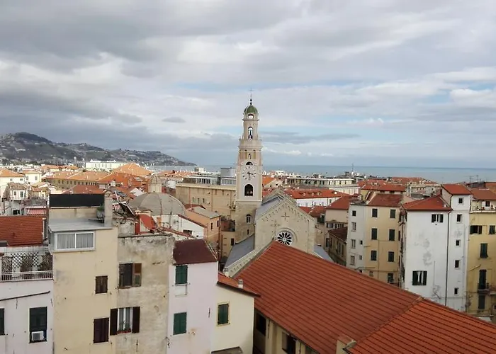 Bellavista Con Parking Privato, A Un Passo Dal Teatro Ariston Apartamento
